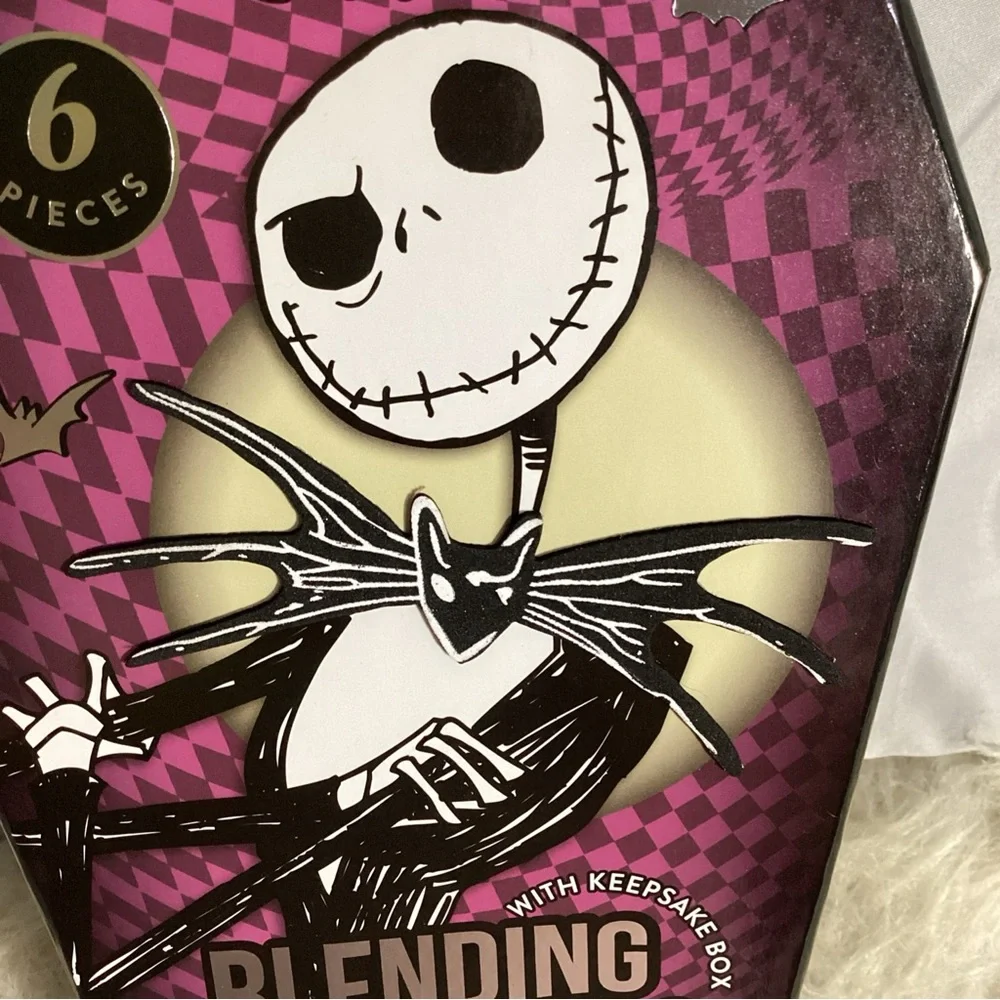Disney Tim Burton’s Nightmare Before Christmas Blending Set w/ Coffin Keep Box